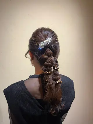 ロング ヘアアレンジ saya （サヤ）のヘアスタイル