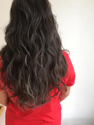 ロング カラー ゴトウ ノブヒトのヘアスタイル