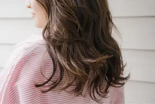 ロング カラー カンノ シュンのヘアスタイル