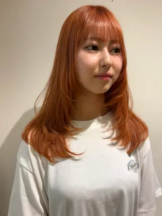 ロング 津田 里菜のヘアスタイル