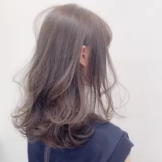 ロング カラー ハイトーン×レイヤー カットTAKUMIのヘアスタイル