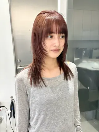 セミロング カラー すぎもと さき⚡️ レイヤー・*パーマのヘアスタイル