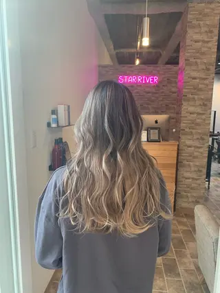 ロング 吉田 聡一のヘアスタイル