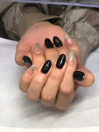 ネイル ボディビルダーSal on.DeNiinaのネイルデザイン