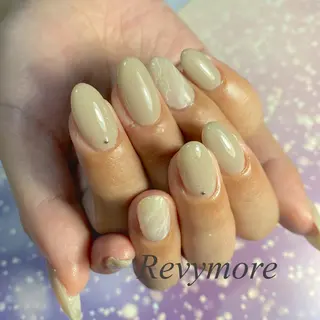 ミディアム ネイル nail salon Revymoreのネイルデザイン