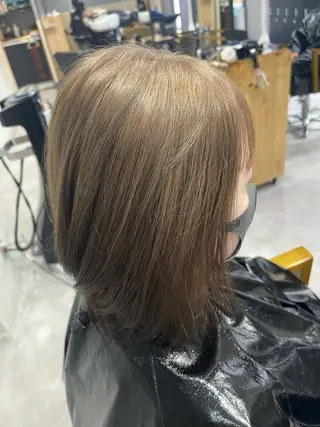 ミディアム lena🎀 透明感カラー/韓国風のヘアスタイル
