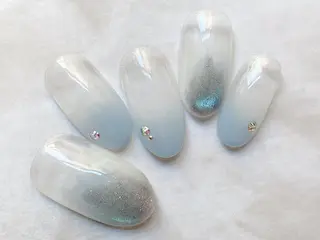 ミディアム Nagumo Mのネイルデザイン