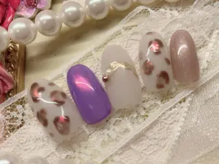 ネイル 芦辺 香奈のネイルデザイン