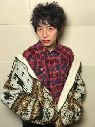 ショート AKUTSU KOICHIのヘアスタイル