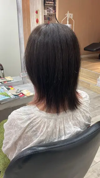 セミロング 小林 佑香のヘアスタイル