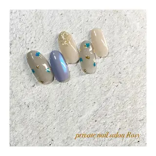 ネイル 🌹 𝕄𝕒𝕚のネイルデザイン