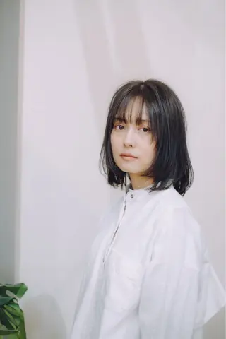 ミディアム beat 磯谷のヘアスタイル