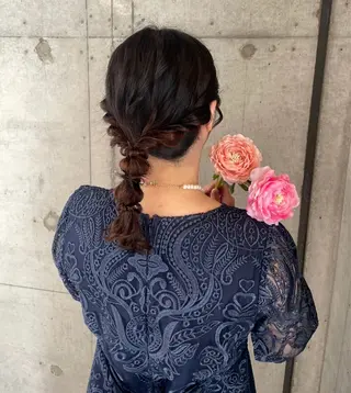 セミロング ヘアアレンジ 美髪× ヘアセット✨Araiのヘアスタイル
