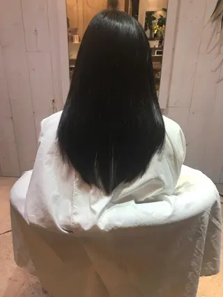 ロング 長尾 桃佳のヘアスタイル