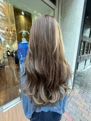 ロング カラー CoCooN minamiのヘアスタイル