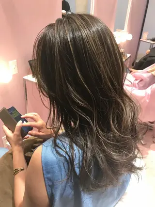 セミロング 所渉/韓国レイヤー /ウルフカットのヘアスタイル