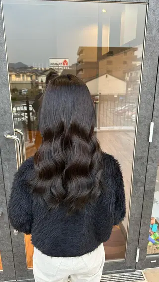 ロング カラー 鵜飼 真伍のヘアスタイル