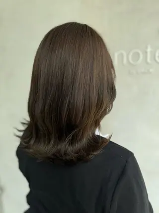 ミディアム カラー miyu .のヘアスタイル