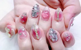 ネイル MoonNail ユリ🌸のネイルデザイン