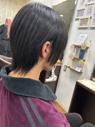 ショート 今村公介 ブリーチ特化、派手髪のヘアスタイル