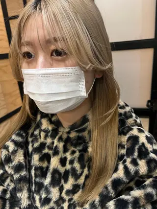 セミロング カラー パーマ ヘアアレンジ メンズ キッズ ネイル マツエク・マツパ アイブロウ 久木原 ゆりのヘアスタイル