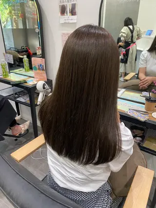 カラー 艶髪🥣透明感カラー 🫧前田奈津実のヘアスタイル