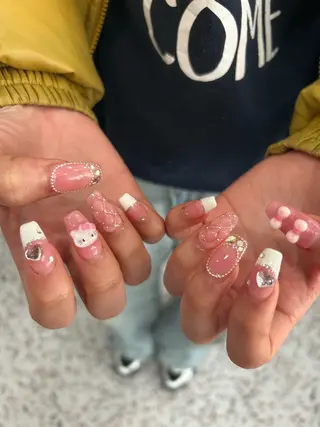 ネイル 小松 千冬snazzyのネイルデザイン