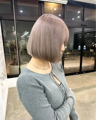 ショート カラー YOSHINO AIKOのヘアスタイル