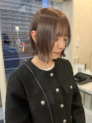 ショート カラー 長山 茉白のヘアスタイル