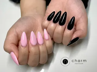 ネイル ネイルルーム チャームのネイルデザイン