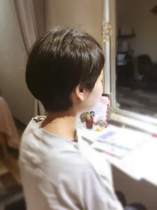 ショート 🌈20年目突入🎉 山口のヘアスタイル