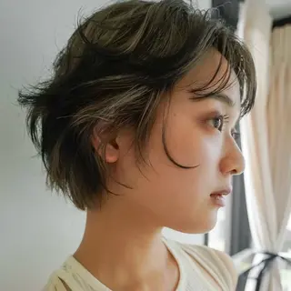 ショート レイヤーカット/栄/ 顔周り/キトウモエノのヘアスタイル