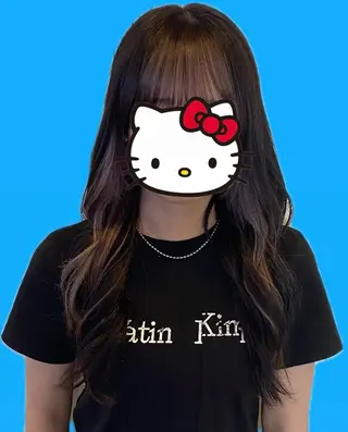 セミロング カラー 吉田 恋々音のヘアスタイル