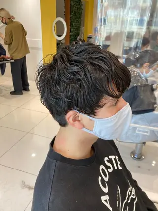 パーマ メンズ 坂口 愛のヘアスタイル