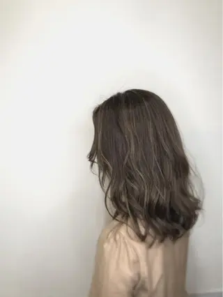 ミディアム カラー 女性指名人気no.1 尾崎のヘアスタイル