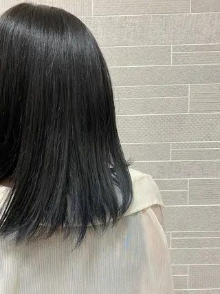 セミロング カラー ツヤ髪🫧似合わせ ✨あんどうゆうかのヘアスタイル