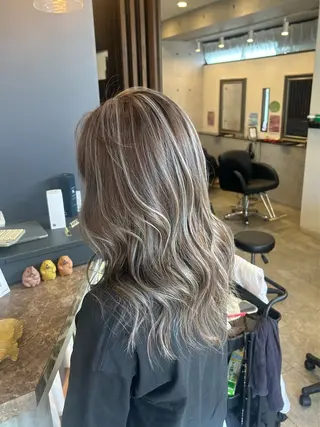 カラー BRIGHT hair所属・SHIMA 🖤のヘアスタイル