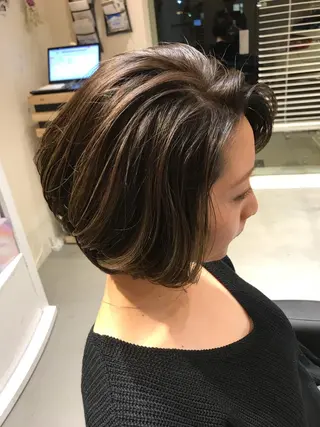ショート カラー 大久保 隆蔵のヘアスタイル
