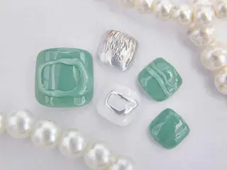 ネイル 💗🪽Tiary Nail🪽💗のネイルデザイン
