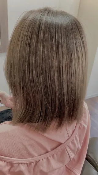 ミディアム 池岡 洋子のヘアスタイル