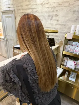 ロング 荻野宗一郎 /レイヤーカットのヘアスタイル