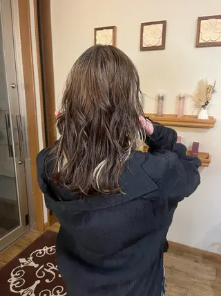 ミディアム カラー ヘアアレンジ 栗林 姫花のヘアスタイル