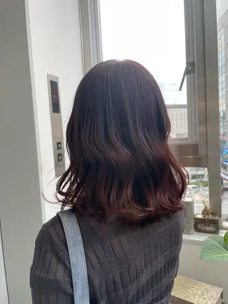 ミディアム カラー 小顔レイヤー× 透明感カラー|ユウキのヘアスタイル
