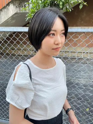 ショート カラー CARICIA 白木 由里加/新栄のヘアスタイル