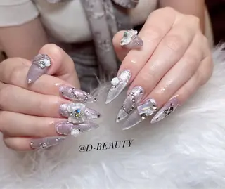 ネイル D-BEAUTY Nailsalonのネイルデザイン