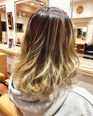 ミディアム カラー 【美髪を叶える】中谷 彰宏（アキ)のヘアスタイル