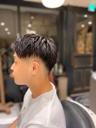 ショート メンズ 山﨑 愛也のヘアスタイル