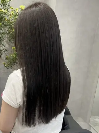 ロング カラー 江坂 misaki のヘアスタイル
