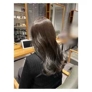 ロング カラー 石橋 咲のヘアスタイル