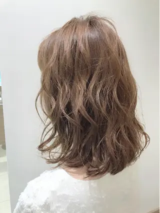 セミロング 新宿 木下拓哉のヘアスタイル